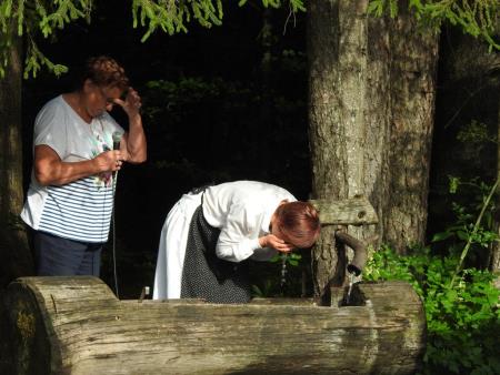 Na oglarskih dnevih v Gozdu Martuljku predstavili turistične zanimivosti Občine Razkrižje 74